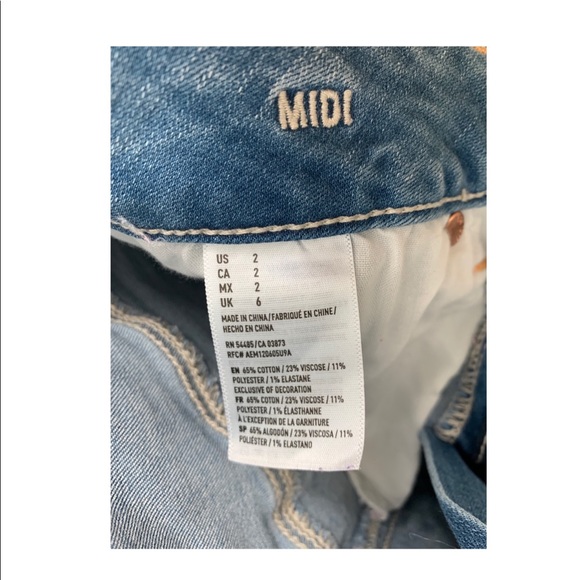 American Eagle Mid-Rise Jean Shorts - Picture 4 of 5